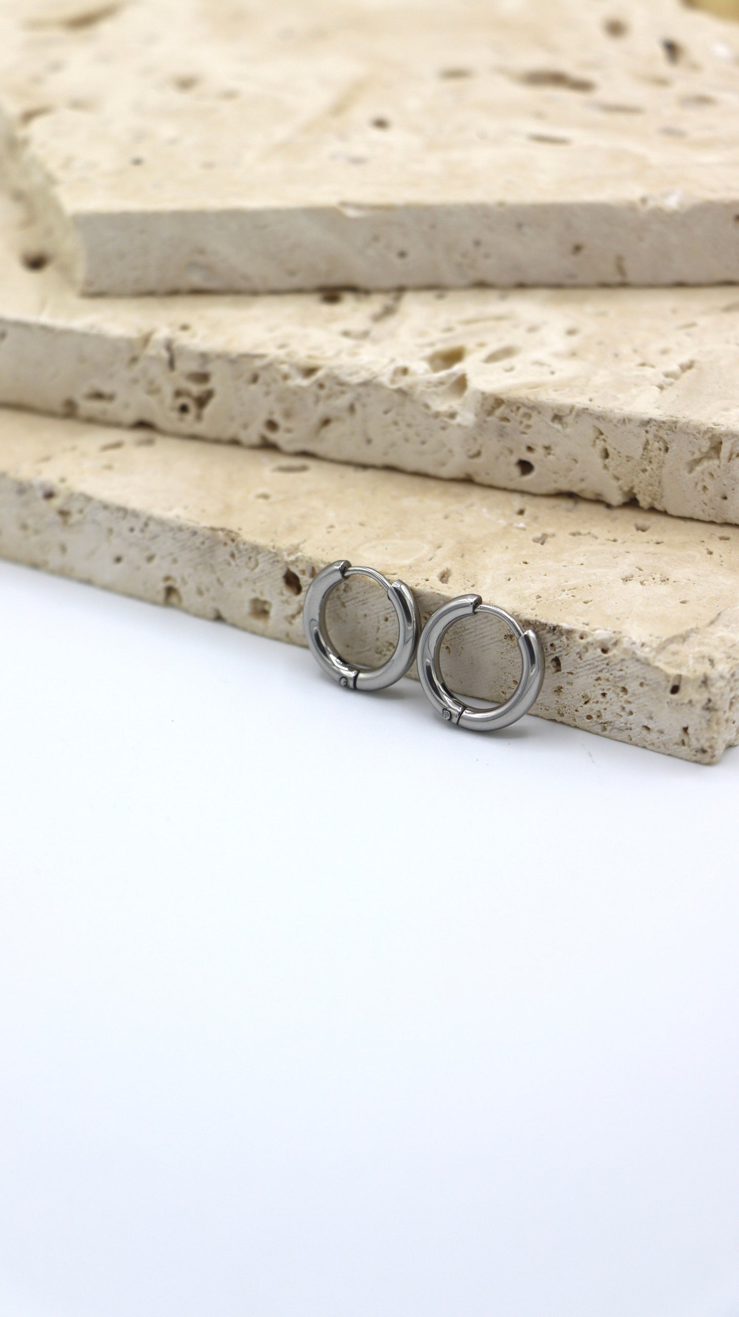 Anneaux argentés - boucles d'oreilles personnalisables