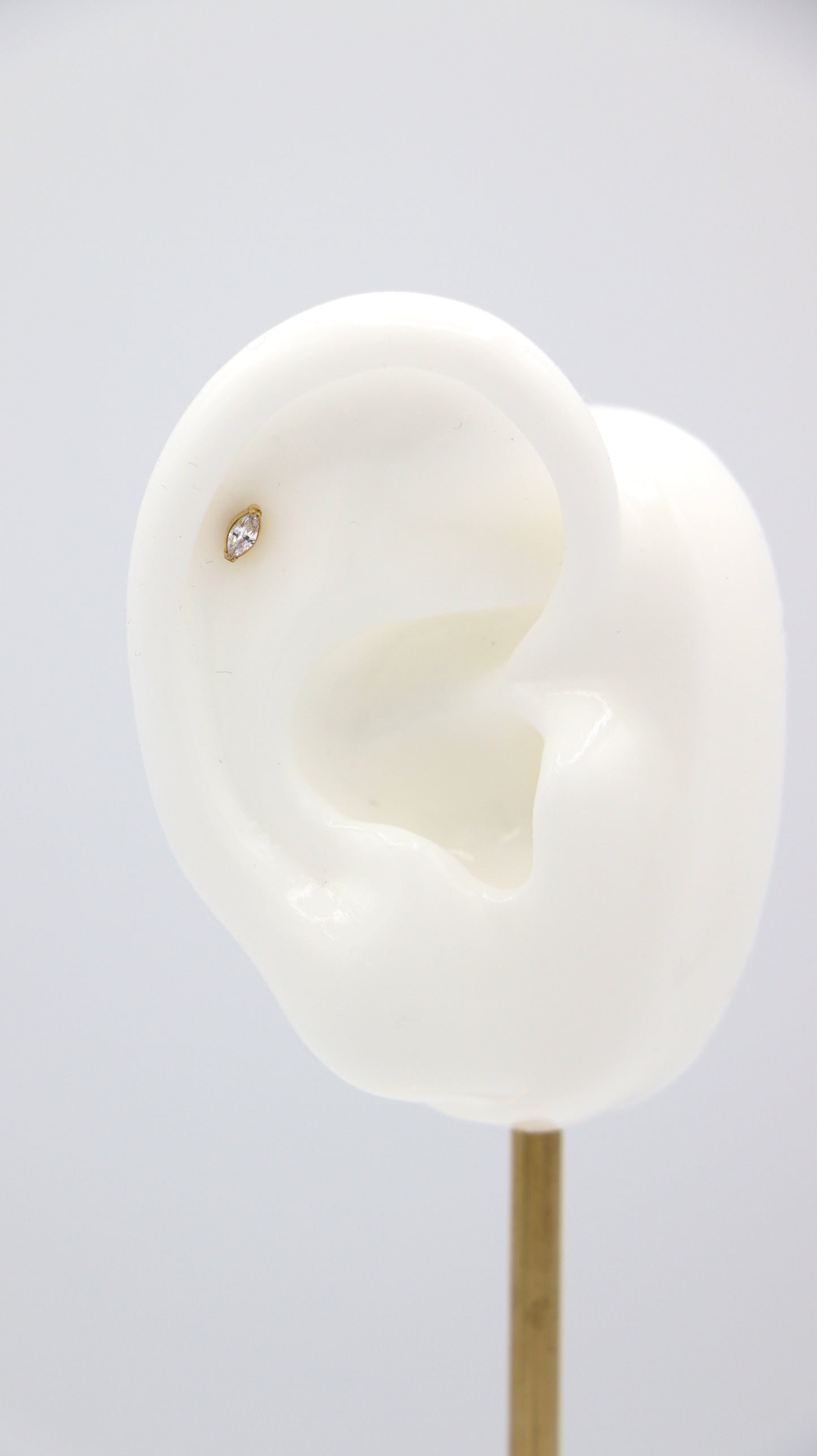 Maëlys - Piercing Oreille