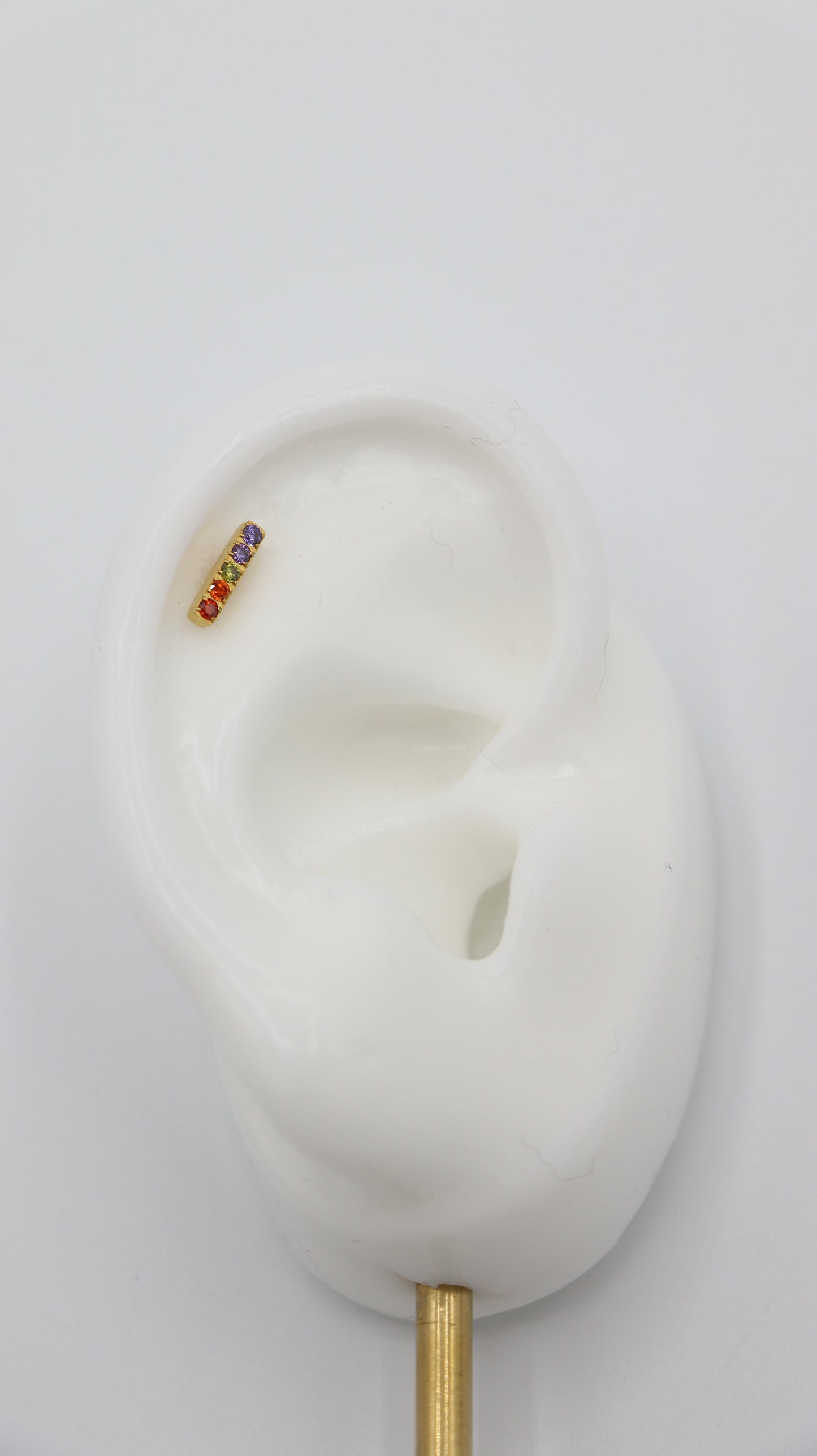 Elona - Piercing Oreille